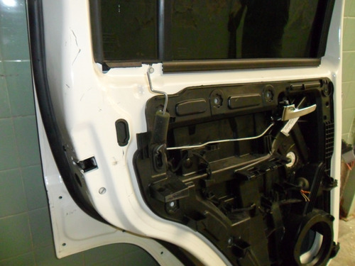 Puerta Trasera Izquierda De Jeep Cherokee 2008 Al 2015