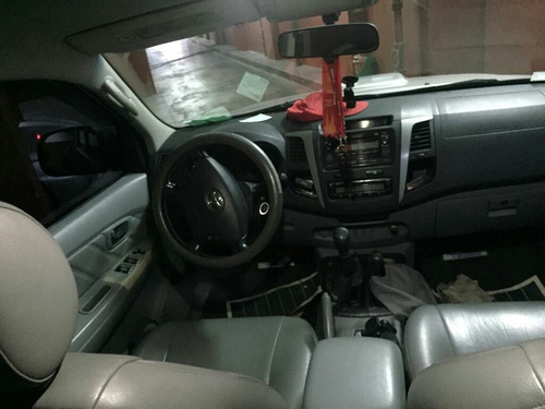 Toyota Hilux 3.0 I Srv Cab Doble 4x4 Cuero