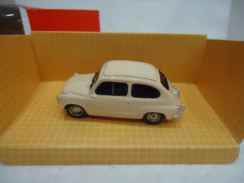 Fiat 600 Bolita 1963 Crema 1/43 Bellisima