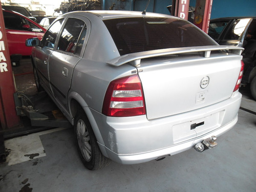 Sucata Astra 2.0 8v Flex 05 Pra Tirar Peças Motor Porta Faro