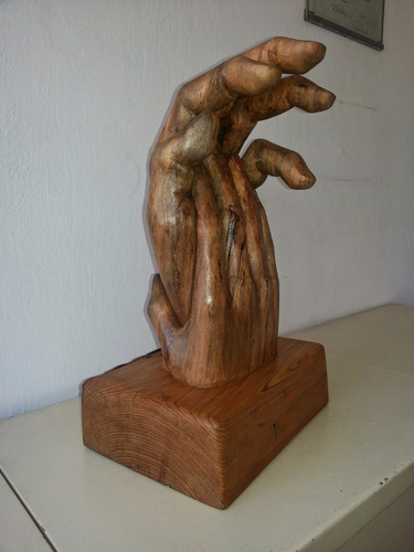 Escultura De Madera De 31x22x50cm Tallada A Mano