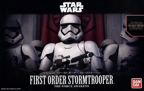 First Order Stormtrooper(modelo Armable) - Bandai