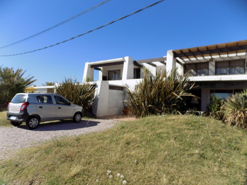 Casas Frente A La Playa , Promo Fin De Semana $ 4900 ( Hasta 5 Personas) Amplia Terraza Techada Con Parrillero La Mejor Vista . Somos Propietarios . 