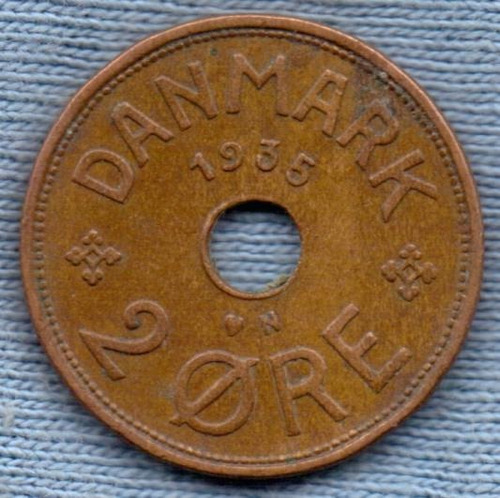Imagen 1 de 2 de Dinamarca 2 Ore 1935 * Christian X * Orificio *