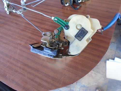 Imagen 3 de 3 de Vendo Cerradura Trasera Derecha De Kia Sorento Año 2003