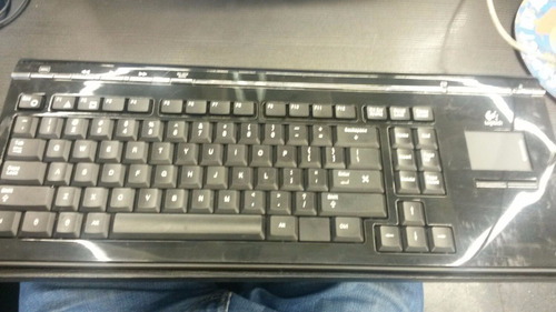 Teclado + Trackpad Logitech Para Playstation 3 /4 Bluethooth