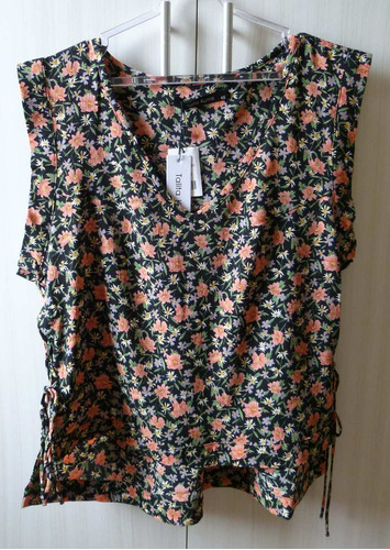 Blusa Tecido Estampado Flores Lindissima - Tam. M