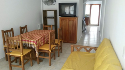 Imagen 5 de 15 de Villa Gesell / Duplex 4 - 6 - 8 Personas