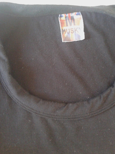 Remera Simbolo Paz Negra Marca Husky Talle M