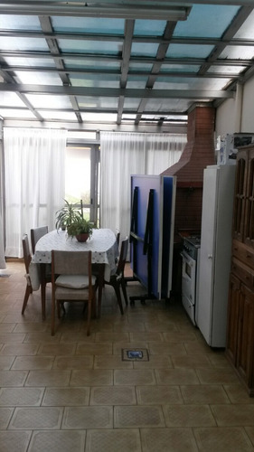 Imagen 9 de 15 de Excelente Chalet En Palomar Calle Bergamini Al 3000