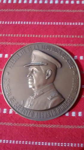Medalla Presidencial Augusto Pinochet