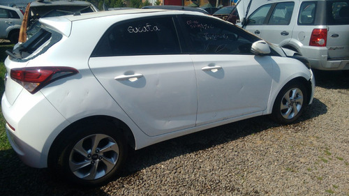 Imagem 2 de 7 de Sucata Hyundai Hb20 2016 1.0 3cc - Rs Auto Peças