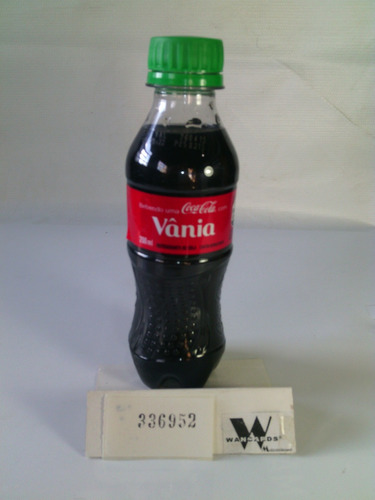 Garrafas Coca-cola / Pet  Com Nome: Vania