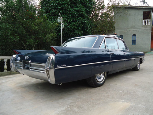 Cadillac Sedan Deville Placa Preta