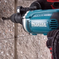 Imagen 3 de 6 de Taladro Percutor 13mm 760w Hp1640 Makita