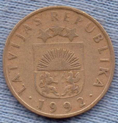 Letonia 5 Santimi 1992 * Escudo *