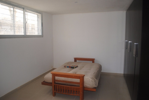 Próximo A Arquitectura. 2 Dorm. Azotea Y Parrillero Común