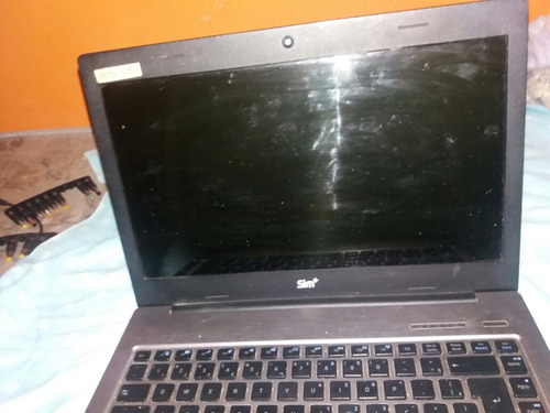 Notebook Positivo Sim / Defeito No Teclado E Carregador