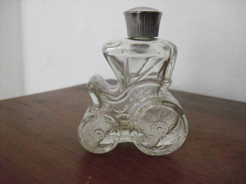 Antiguo Frasquito De Perfume Avón. Auto Antiguo