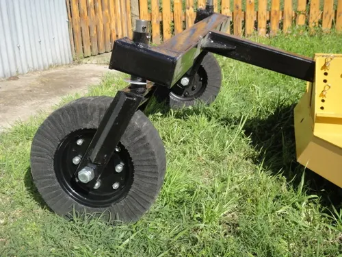 Desmalezadora 1.80 Mts De Arrastre / Tiro Con Caja Reforzada