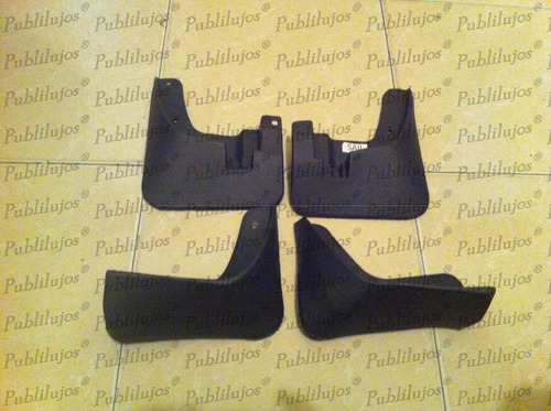 Imagen 2 de 6 de Aleta Guardafango Tipo Original Chevrolet Sail X 4 Oferta