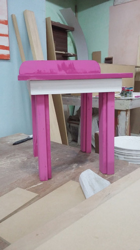 Mesa- Didáctica Para Chicos Con Sillas - Para Dibujar
