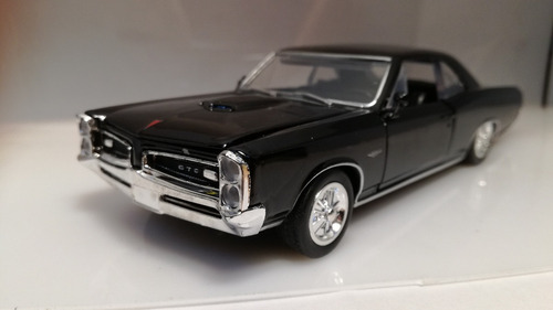 Pontiac Gto 1966 1/32 New Ray