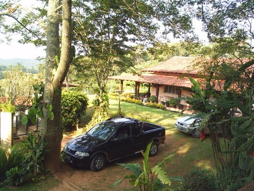 Sitio Em Ibiúna; 80.600 M2 Piscina, Lindo Lago, 02 Nascentes