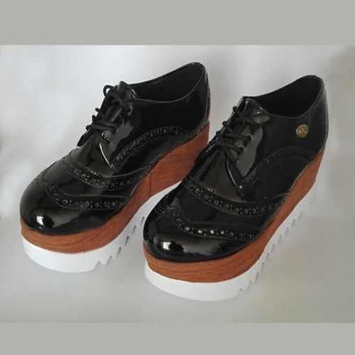 Zapatos Con Plataforma Negros De Moda