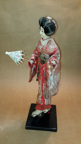 Muñeca Geisha Japonesa Con Kimono De Seda (Usado)