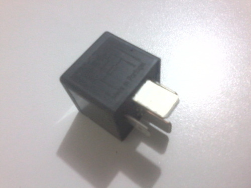 Imagem 2 de 2 de Krros - Rele Auxiliar Reforçado Audi Golf Jetta 7m0951253a