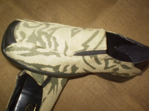 Zapatos Combinados Con Cuero Ecologico En Telas De Tapiceria
