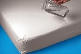 Imagen 2 de 4 de Funda De Colchon Pvc 2 1/2 Plazas 140x190 Cm
