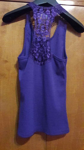 Preciosa Musculosa Violeta Talle S