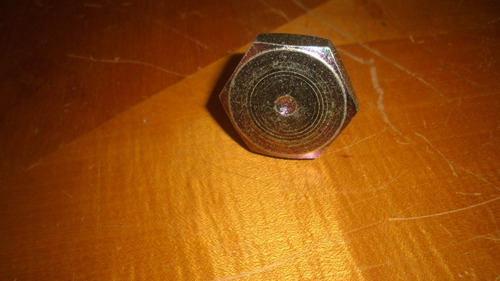 Imagen 3 de 3 de Vendo Perno De Bloqueo De Kia Carnival, 2000, # 0se1 11 370a