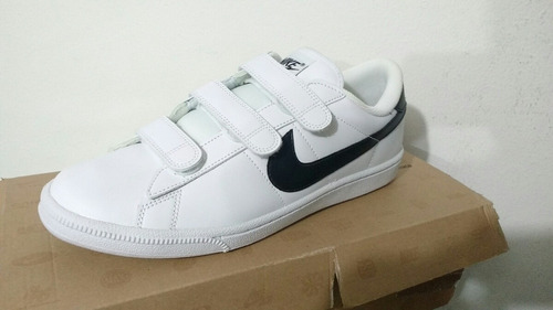 Tenis Nike Cladsic V