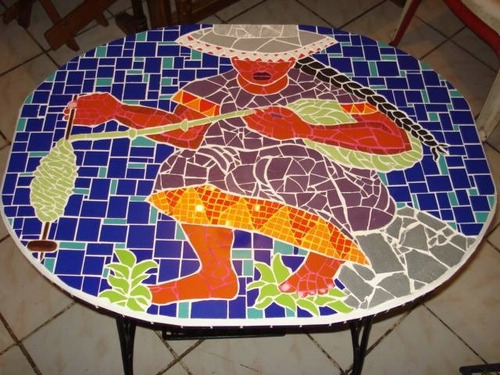 Mesa Metalica Con Cubierta De Mosaico