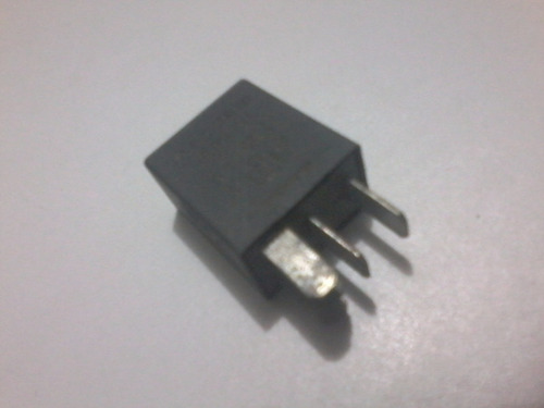 Imagem 2 de 3 de Krros - Rele Auxiliar Citroen Peugeot 9620220980 Original