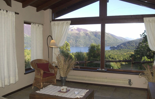 Imagen 6 de 13 de Cabañas Y Hosteria Bariloche / Frente Al Lago Gutierrez