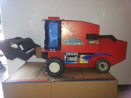 Mini-colheitadeira-massey Ferguson