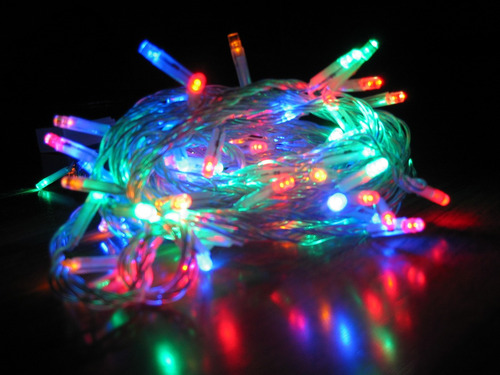 Imagen 10 de 10 de Tira Luz Led Multicolor 9 Mts Arbol Navideño Cotillon Oferta