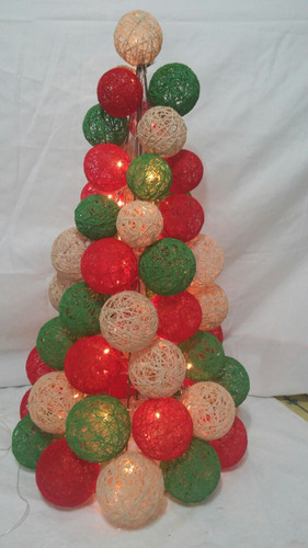 Imagen 2 de 5 de Arbol Navideño Con Luz Y Esferas De Hilo