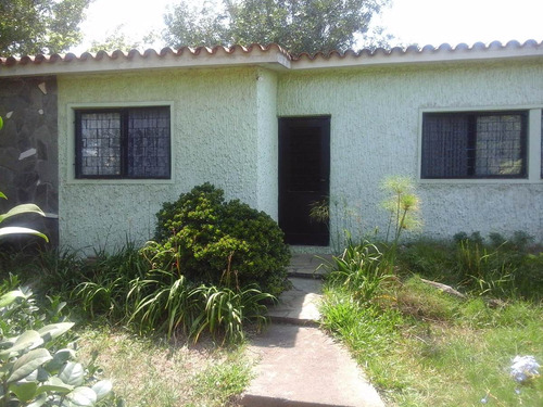 Imagen 1 de 14 de Estupendo Chalet En Salinas!!