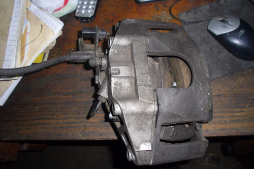 Vendo Caliper  Freno Delantero Derecho De Audi A6, Año 2001