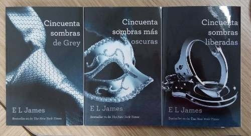 Cincuenta Sombras De Grey, Tres Libros