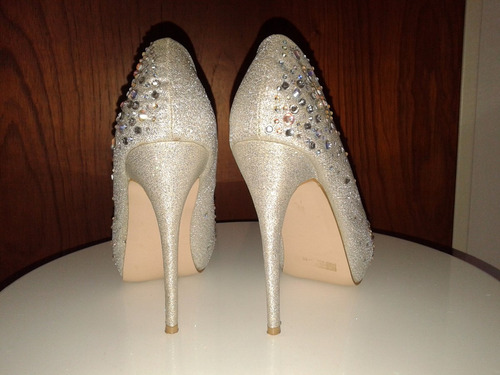 Zapatos De Fiesta Plateados Con Piedras Unicos Solo Un Uso