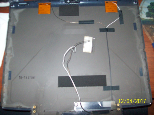 Toshiba 2400-s201 Carcasa Posterior De La Pantalla Y Cables