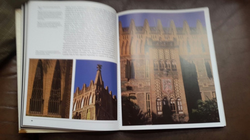 Antoni Gaudi. Taschen (50) (Usado)