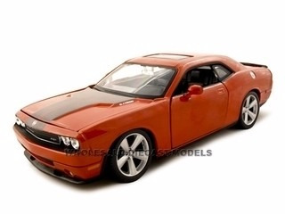 Dodge Challenger Srt8 2008  Maisto 1/24 Edición Especial