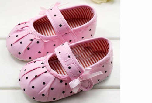 Sapatinho Bebe Estampado Cor De Rosa Com Feicho Velcro